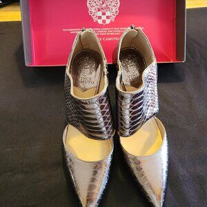 Vince Camuto Pumps